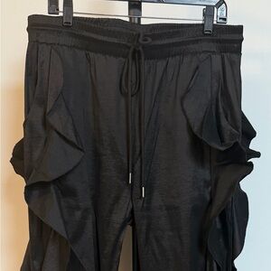Love Highlight Elegant Black Ruffled Pants
